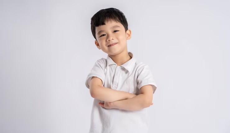 cara mendidik anak laki-laki, pria sejati, parenting anak laki-laki, nilai empati anak laki-laki, anak mandiri, peran ayah dalam mendidik anak, pendidikan karakter anak laki-laki